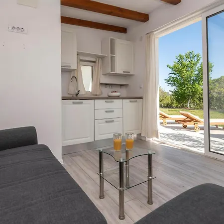 בית נופש Beautiful In With Kitchen *